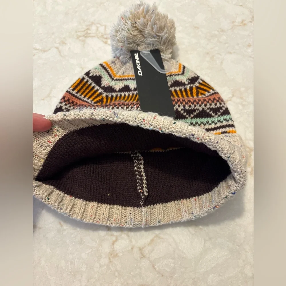 NTW Dakine Multi-colored Beanie - Picture 5 of 7